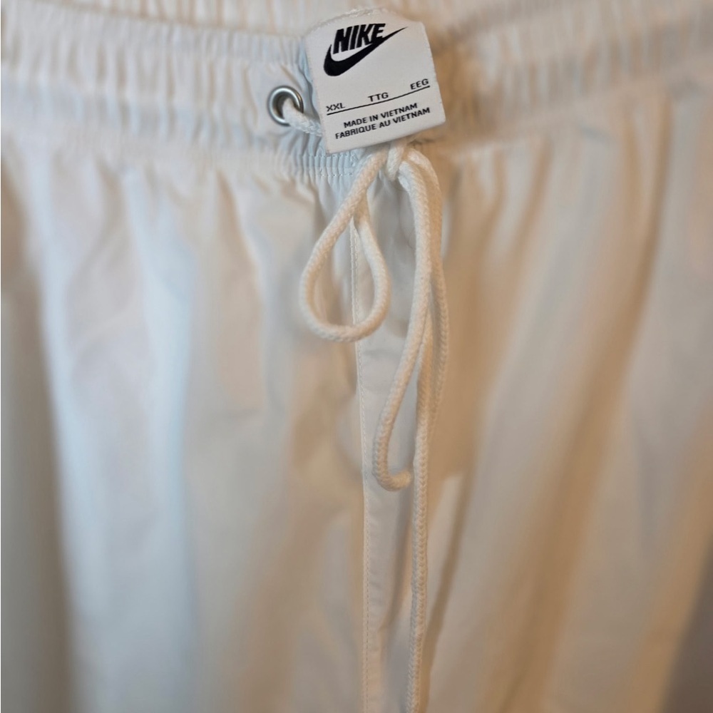 Nike Men's Sportswear Air Woven Pants White Medium Loose Fit - Picture 8 of 8